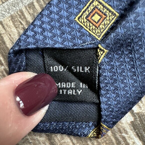 Jos A Bank Mens Red Tie Signature Collection Paisley 100% Silk Luxury Set Of 2 - Picture 5 of 8